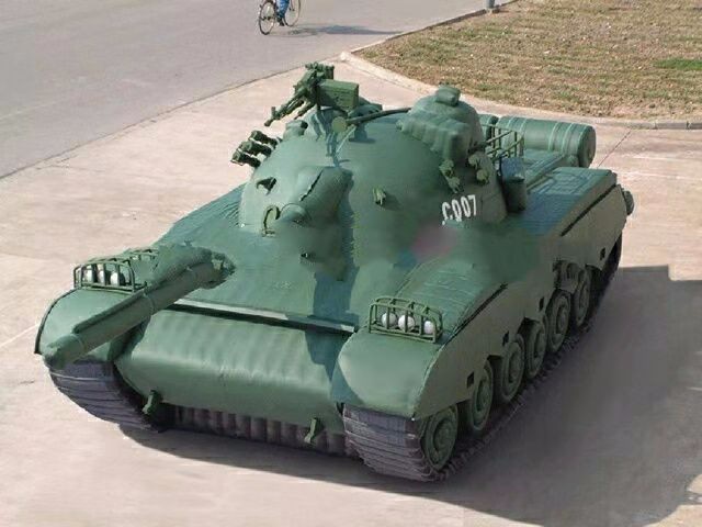 东光军用充气坦克车